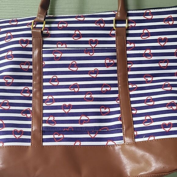 Navy & Blue Striped Carry-on Tote Bag with Red Hearts, Xtra Large - Picture 2 of 12